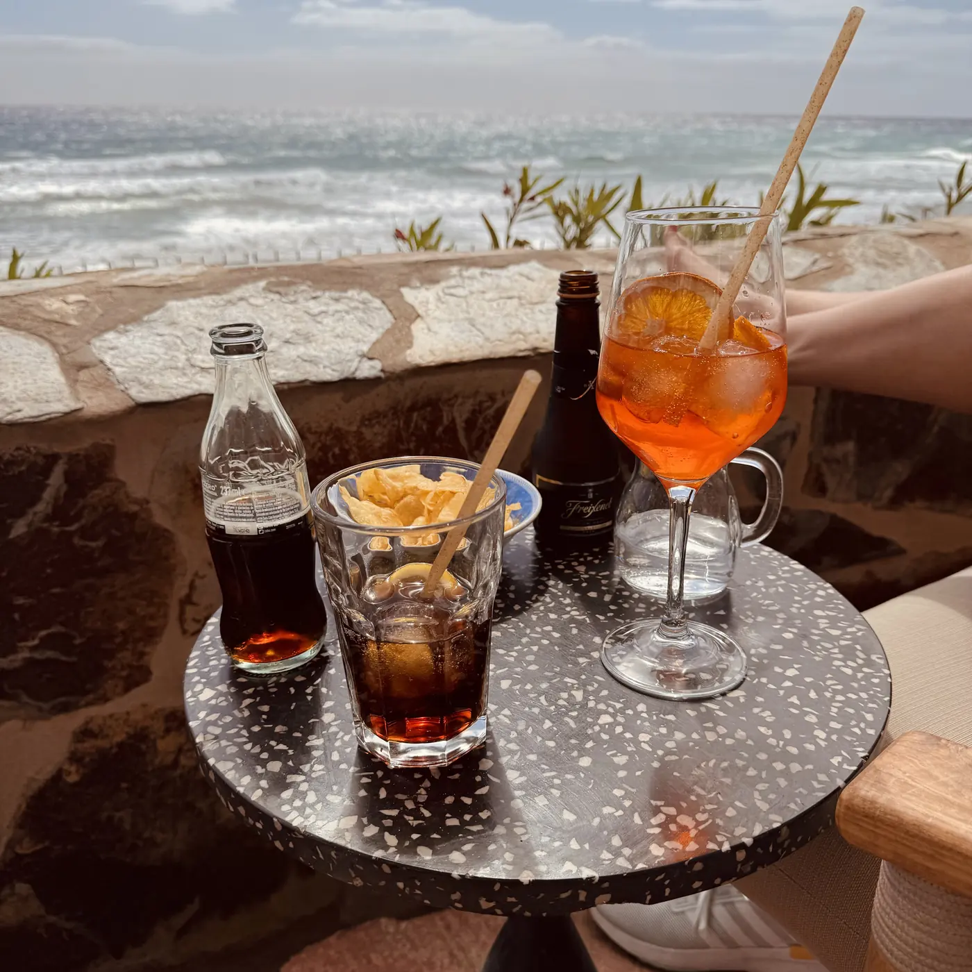 Aldiana Club Fuerteventura – Drinks mit Meerblick an der Strandbar